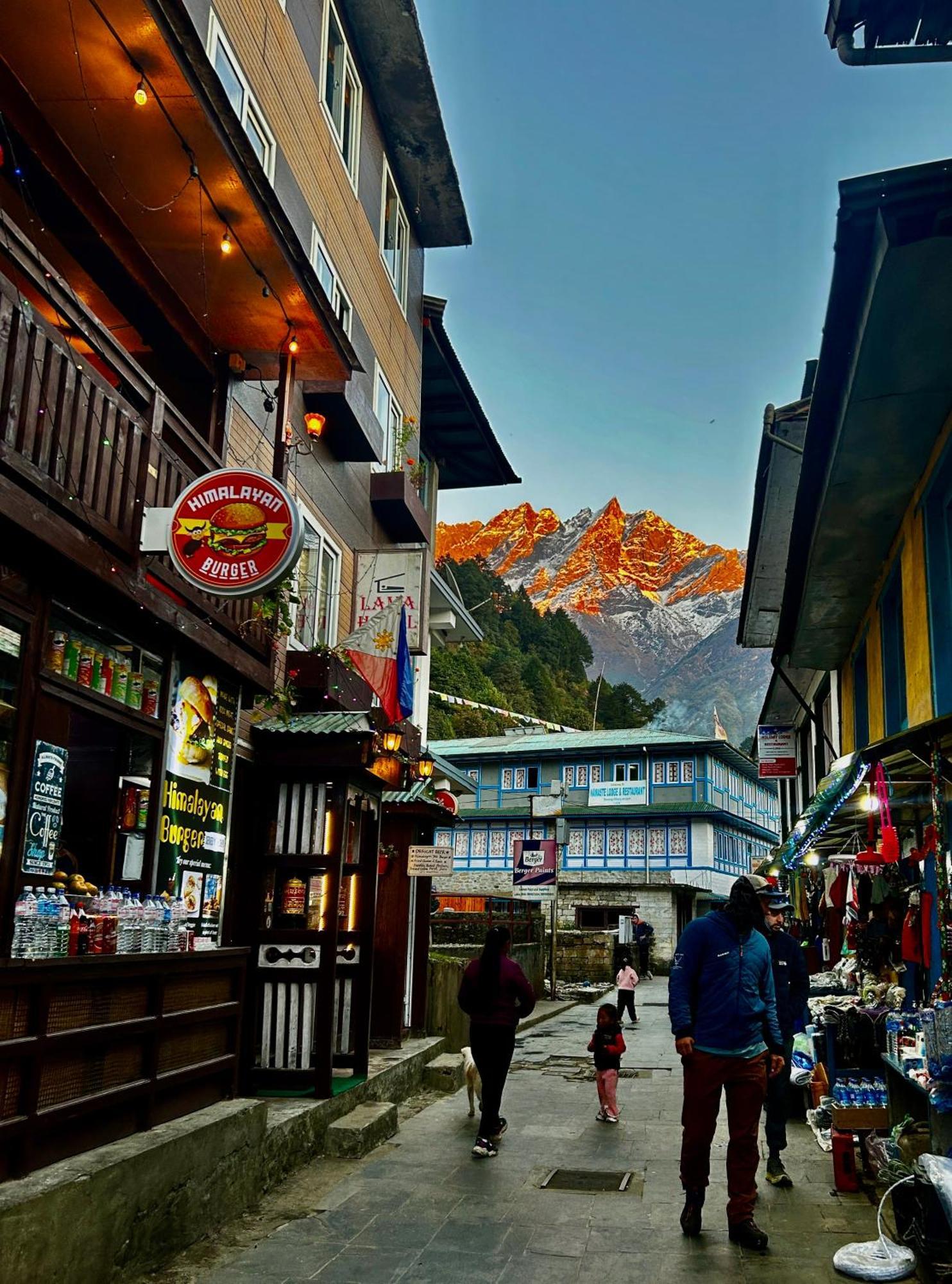 Lama Hotel - Cafe De Himalaya Lukla Exterior foto